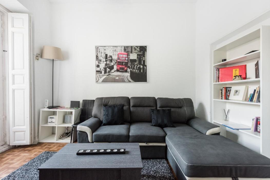 M&F Apartaments Chueca Madrid Exterior foto